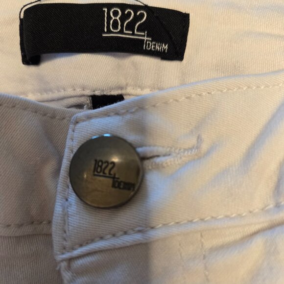 1822 Women’s White stretch Denim Shorts-SIZE 10-EXCELLENT CONDITION - Picture 7 of 8